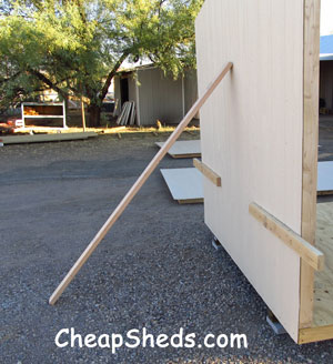 building a garden shed end wall with brace